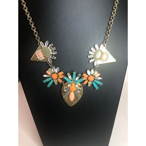 426 J. Crew Goldtone Multi stone chunky sparkle vintage TEAL PEACH necklace 18"* - Picture 1 of 2